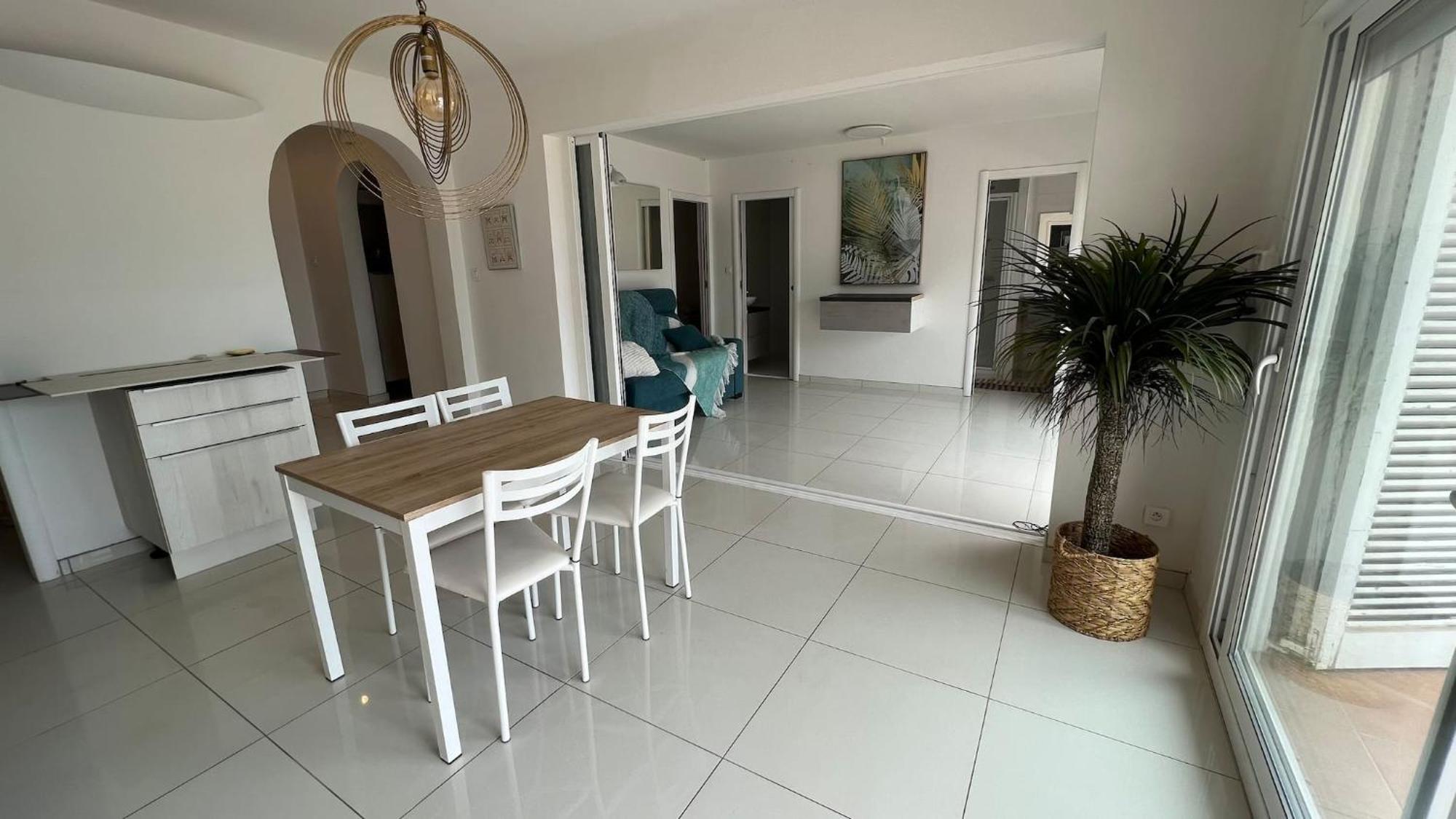 Precioso Apartamento Moderno En Primera Linea Del Mar Av-11 Roses Bagian luar foto